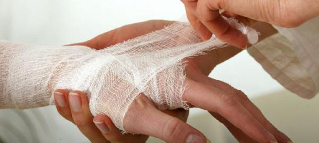 что делать при ожоге пальца утюгом