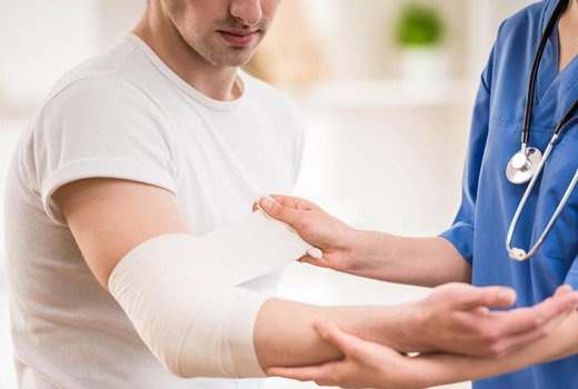 забинтовать ожог