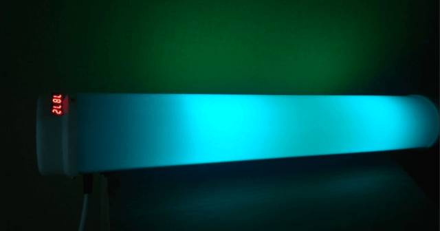 Включенная лампа Кварцевая лампа