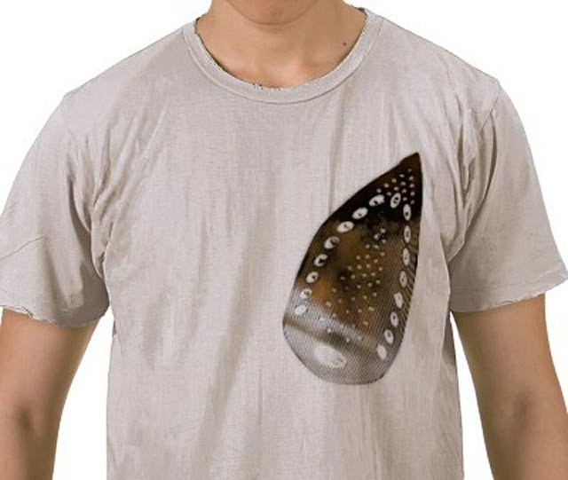 Футболка со следом от утюга