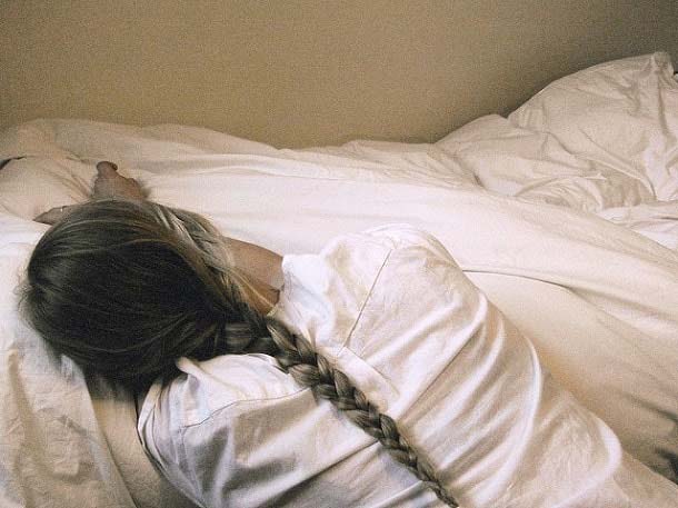 одолела шейная боль в пижаме